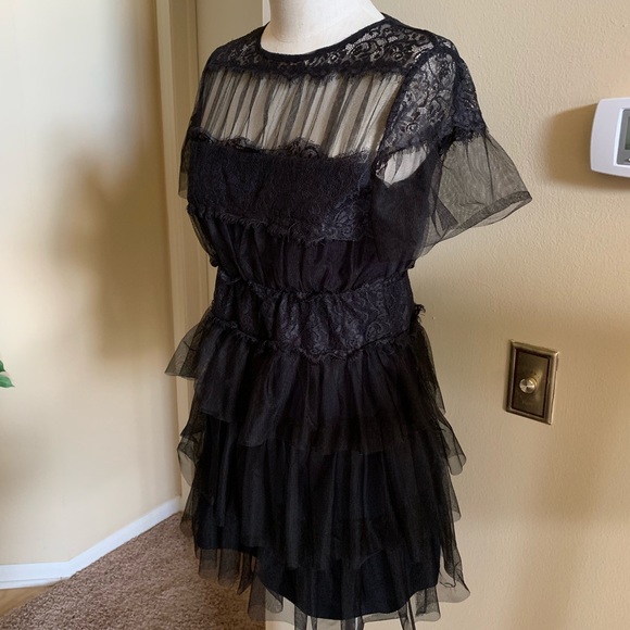 Zara dress 👗 - Picture 2 of 5